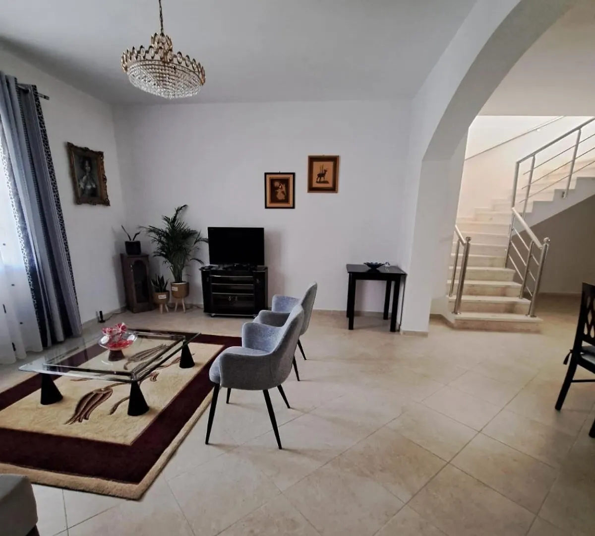 Vila Vokopola Berat Homestay