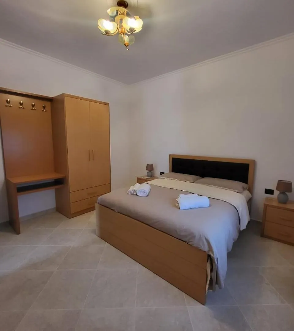 Vila Vokopola Berat Homestay
