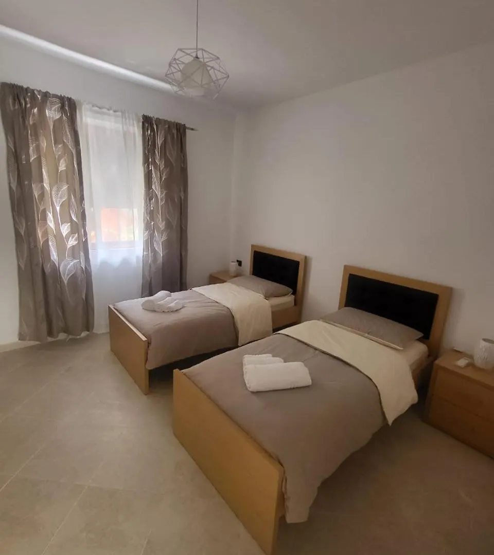 Vila Vokopola Berat Homestay